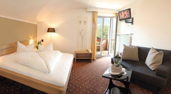 Bed & Breakfast Bergblickナトゥルノ エクステリア 写真